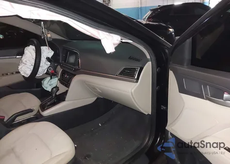 2018 Hyundai Elantra Sel z USA, uszkodzony, nr VIN KMHD84LF2JU612689